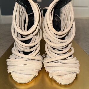 Giuseppe Zanotti Pallido Alien Heels in cream